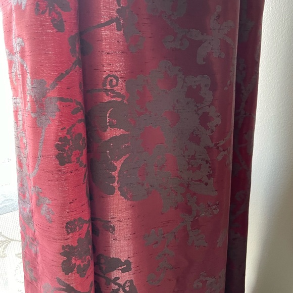 Waverly 1 pair of pinched pleat panels with rings, burgundy nwt curtains  25x84 - Picture 5 of 13